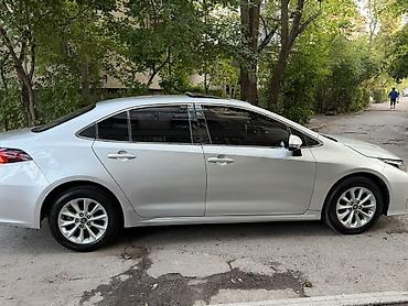 Toyota: Toyota Corolla: 2019 г., 1.8 л, Вариатор, Гибрид, Седан — 6