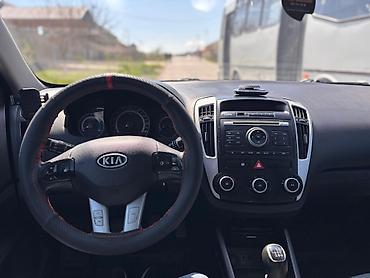 Kia: Kia Ceed: 1.6 l | 2011 il Hetçbek — 12