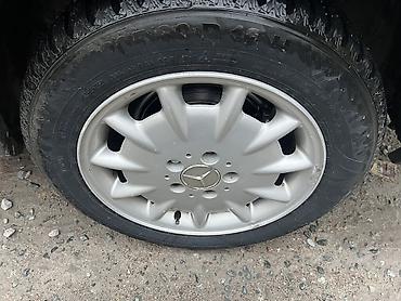 404: Зимние шины с дисками Mercedes - Комплект шин размерности 205/60 R15 — 1