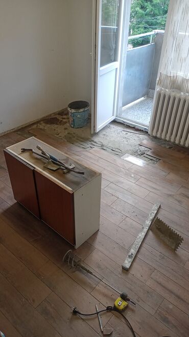 Fasaderi, radnici na završnim radovima: Usluga: Keramičar – profesionalno postavljanje keramičkih pločica — 10