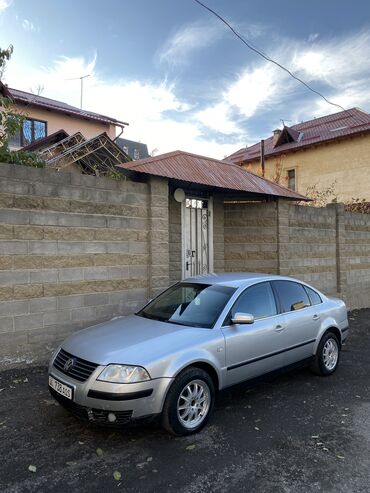 Volkswagen: Volkswagen Passat: 2003 г., 2 л, Механика, Бензин, Седан