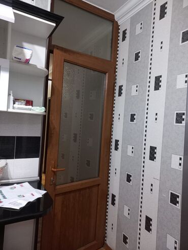 Plastik qapılar: Plastik qapı