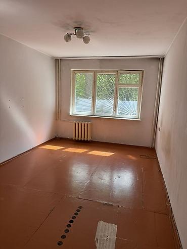 сдаю квартира старый толчок: 1 комната, 32 м², 104 серия, 1 этаж, Требуется ремонт — 1