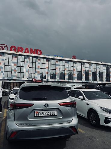 ланкрузер прада: Toyota Highlander: 2022 г., 2.5 л, Автомат, Гибрид, Кроссовер — 1
