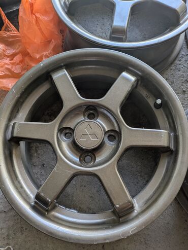 Диски: Литые Диски R 15 Комплект, отверстий - 4, Б/у — 4