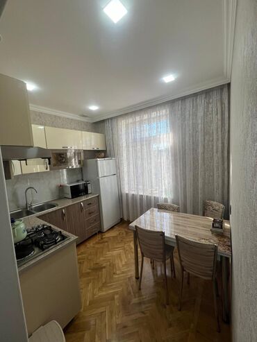 Köhnə tikili: Bakı, Yasamal, 2 otaqlı, Köhnə tikili, m. Elmlər Akademiyası, 75 kv. m — 6