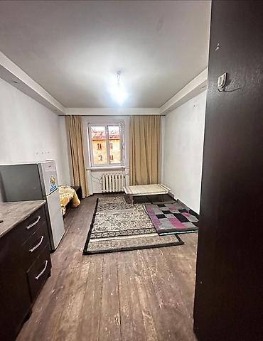 1 комната, 17 м², ул. Ахунбаева / Малдыбаева Гостиничный тип, 5 этаж, Старый ремонт