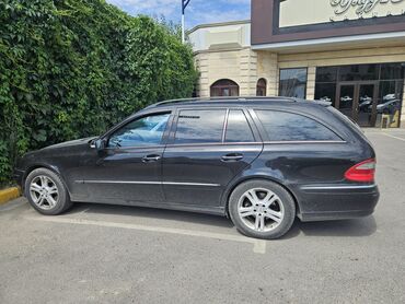 Mercedes-Benz: Mercedes-Benz E-Class: 2003 г., 5 л, Автомат, Газ, Универсал