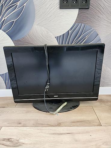 Телевизор HKC L21TX, диагональ 21–22". Компактная модель на подставке — 1