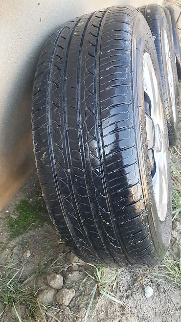 disk: Məhsul: 4 ədəd komplekt təkər və disk (Hyundai orijinal göbək qapaqlı — 2