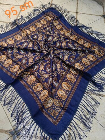 Baş geyimləri: Kəlağayı pambıq materıal.ıpekler de var .140/140 ölçüdə.qutu var -da lalafo.az — 11 Baş geyimləri: Kəlağayı pambıq materıal.ıpekler de var .140/140 ölçüdə.qutu var — 11