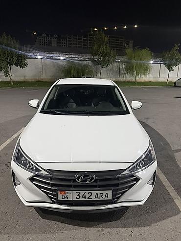 Hyundai Avante: 2018 г., 1.6 л, Бензин, Седан