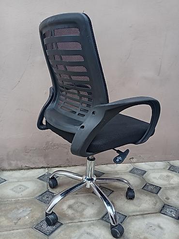 Ofis və oyun kresloları: İşlənmiş, Təkərli, Qolları tənzimlənir, Parça — 14