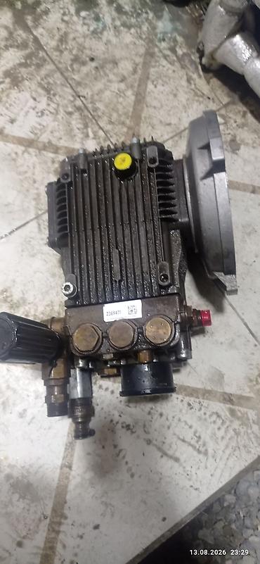 lehim aparati: Yüksək təzyiqli yuma aparatına aid nasos/motor bloku. Şəkillərdə — 2