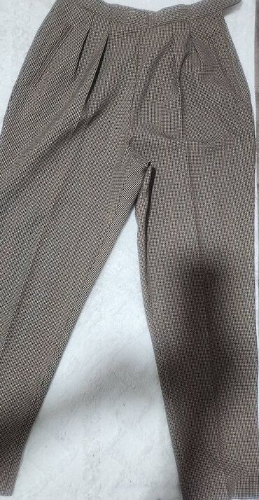 Pantalone: M (EU 38), Normalan struk, Drugi kroj pantalona na lalafo.rs Pantalone: M (EU 38), Normalan struk, Drugi kroj pantalona