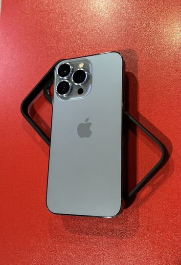 айфон 13 за 30 тысяч: IPhone 13 Pro, Б/у, 128 ГБ, Sierra Blue, Чехол, 91 %