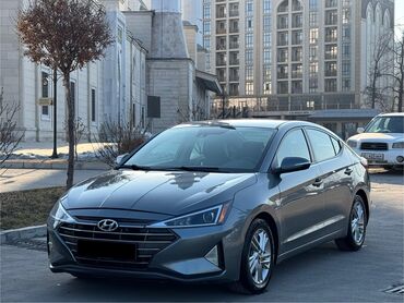 Hyundai: Hyundai Elantra: 2018 г., 2 л, Автомат, Бензин, Седан