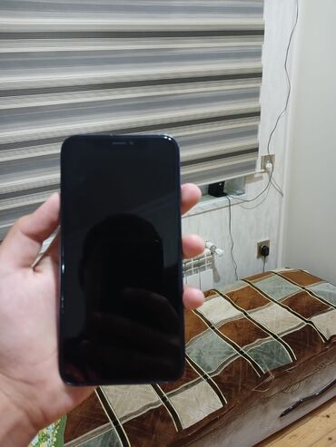 iphone xs qiymeti irşad: IPhone Xs Max, Deep Purple