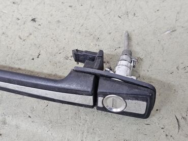 Дверные ручки: Передняя левая дверная ручка Дверная ручка Mercedes-Benz Б/у, Оригинал — 2