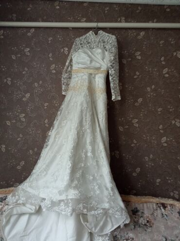 мусульманское свадебное платье: Продается свадебное платье 
цвет айвари