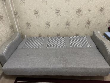 Раскладные диваны: Раскладной диван, Б/у, Двухстворчатая
