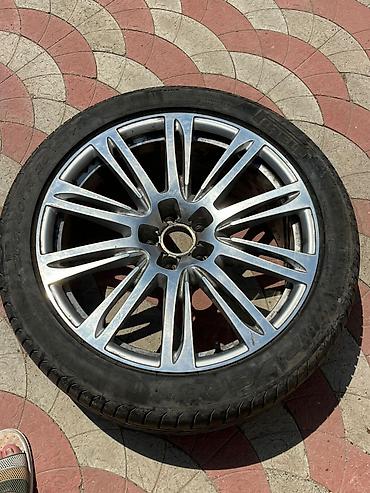 gurcustandan ehtiyat hisseleri: Razilasma yolu ilə audi a8 teker ve qalinvagen arxa stoplari açkiləri — 1