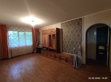 Продажа квартир: 2 комнаты, 45 м², 104 серия, 1 этаж, Старый ремонт