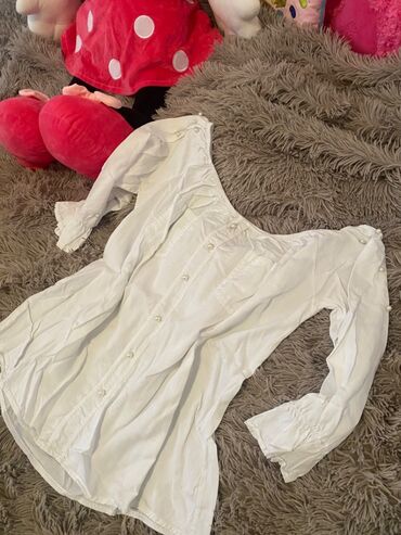 Majice kratkih rukava: Majice kosulje i bluze akcija novo sve vel sve po 400 din — 4