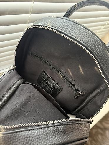 Рюкзаки: Сумка Coach Компактная барсетка из черной фактурной кожи с тисненным — 9