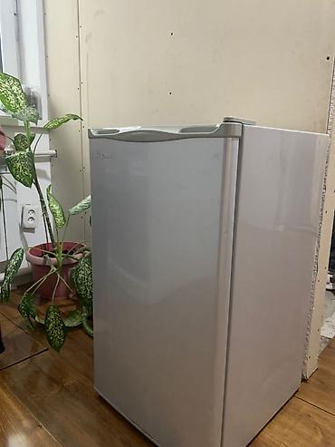 марозильники: Компактный холодильник Whirlpool + газовая плита Ferre Холодильник: - — 2