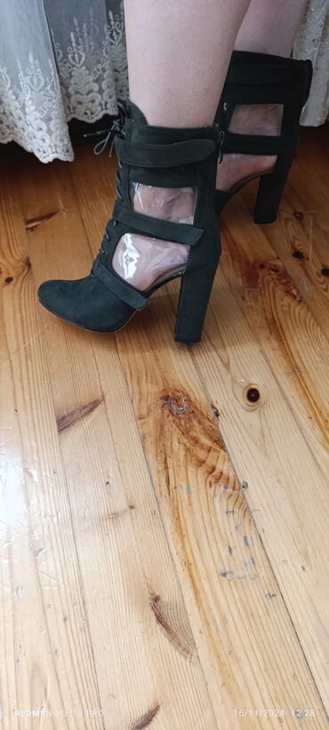 Çəkmələr: Ölçü: 39, rəng - Yaşıl, İşlənmiş -da lalafo.az — 5 Çəkmələr: Ölçü: 39, rəng - Yaşıl, İşlənmiş — 5