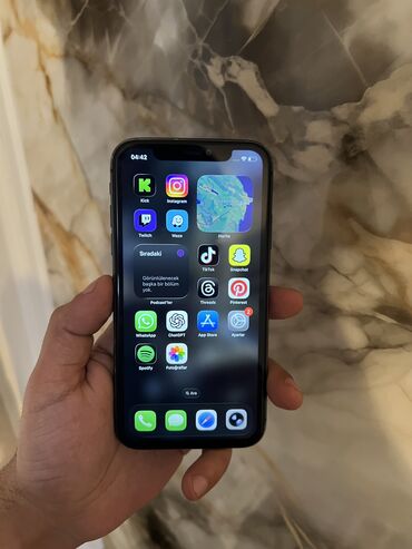 Apple iPhone: IPhone 11, 64 GB, Jet Black, Face ID — 13