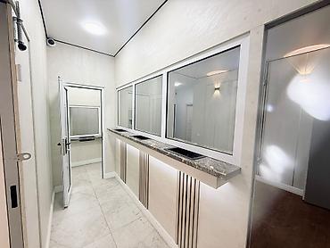 обмен волют: Сдаю Офис целиком: Обмен валют, 102 м², В жилом комплексе, С ремонтом, Первая линия, С отдельным входом, С отдельным санузлом — 3