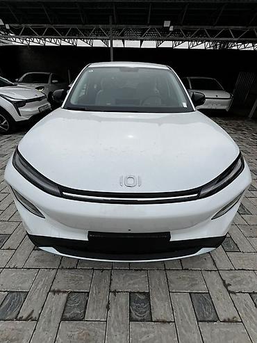 Другой электротранспорт: Электромобиль кроссовер (белый, 5 дверей) Основные особенности: - — 1