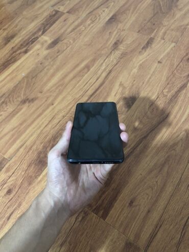 авто магнитавон: Poco X3 Pro, Б/у, 128 ГБ, цвет - Фиолетовый