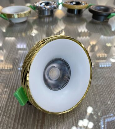 Spot lampalar: Lampası dəyişən 200-dən artıq spot çeşitlərimiz var. Həm metal -da lalafo.az — 25 Spot lampalar: Lampası dəyişən 200-dən artıq spot çeşitlərimiz var. Həm metal — 25