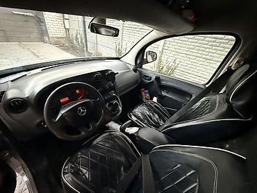 Легкий грузовой транспорт: Легкий грузовик, Mercedes-Benz — 1