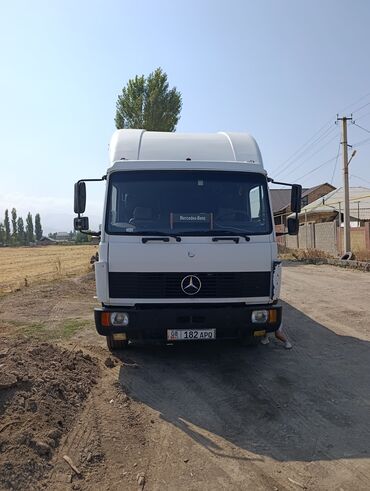 кемпинг дом на колесах: Тягач, Mercedes-Benz, Бортовой