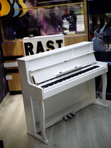 Akustik gitaralar: Piano, Rəqəmsal, Yeni, Ünvandan götürmə