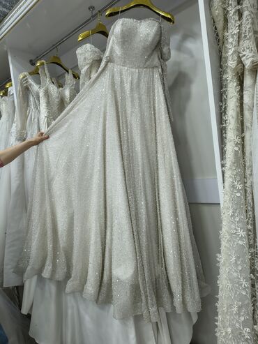 Toy paltarları: Parıltılı gəlinlik paltarı - Rəng: süd ağ/ivori tonlarında - Model — 5