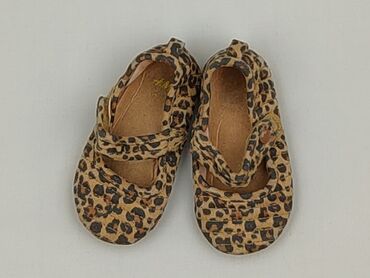 buty zimowe na koturnie deichmann: Kapcie H&M, 21, Używany