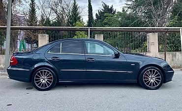 mercedes 180 b: Mercedes-Benz E-Class: 2.7 l | 2003 il Sedan — 7