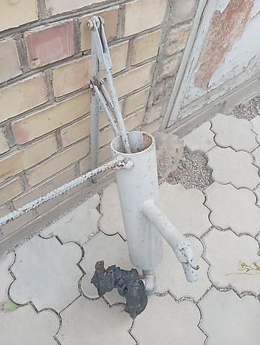 Ручной рычажный насос (колонка) для воды. - Материал: сталь, окрашен