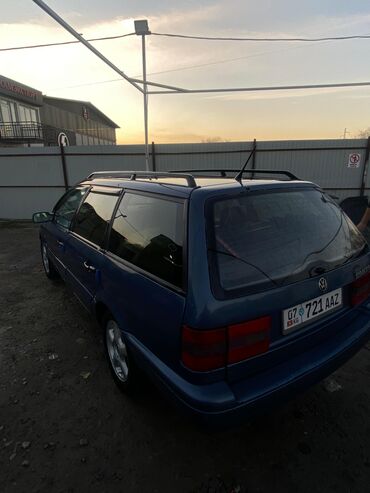 Volkswagen: Volkswagen Passat Variant: 1994 г., 2 л, Механика, Бензин, Универсал — 5