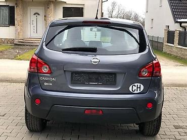 Ostali delovi enterijera: Nissan — 10