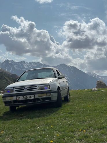 Volkswagen: Volkswagen Vento: 1993 г., 1.8 л, Механика, Бензин, Седан — 7