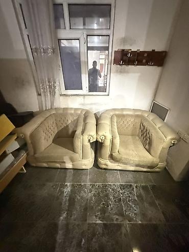 Divan və kreslo dəstləri: Klassik üslubda 3 hissəli yumşaq mebel dəsti: - 1 ədəd 3 nəfərlik — 2