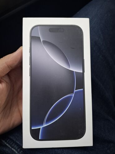 Apple iPhone: IPhone 16 Pro, 128 GB, Black Titanium, Barmaq izi, Simsiz şarj, Face ID
