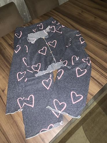 Gecəliklər: Qadın pijama dəsti Yenidir her birin 60 azn almisam ama endirimle — 2