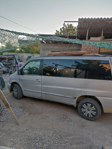 срочно продаю ниссан примера: Mercedes-Benz Vito: 2002 г., 2.2 л, Механика, Дизель, Минивэн
